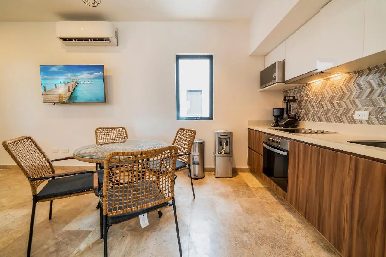 Ph Caroline 602 - Only 2 Blocks To The Beach - At Bahay Condos Playa del Carmen 0*,  Mexiko